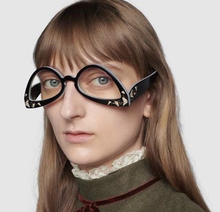 040226023135اغرب الازياء والموضة.jpg